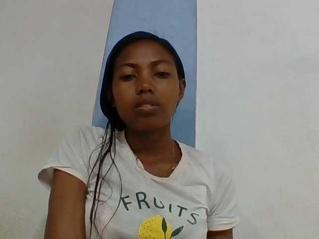 Layah7 live cam on BongaCams