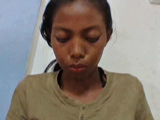 Layah7