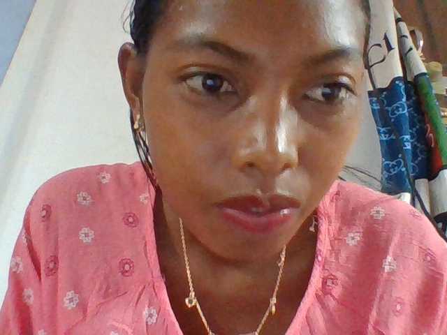 Layah7 live cam on BongaCams