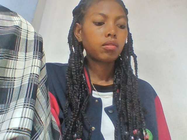 Layah7 live webcam show