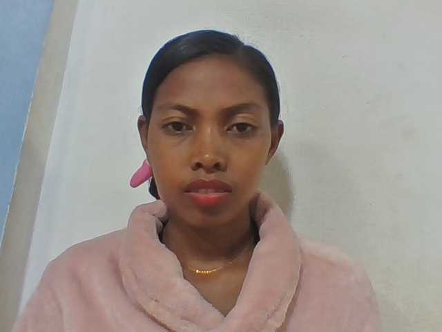Layah7 live cam on BongaCams