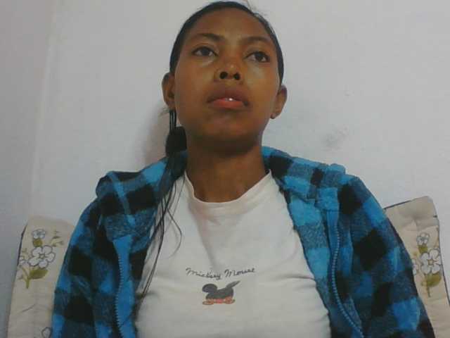 Layah7 live cam on BongaCams