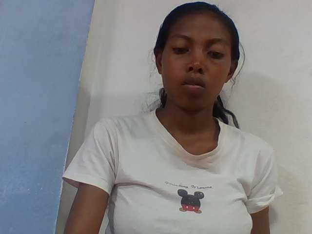 Layah7 live cam on BongaCams
