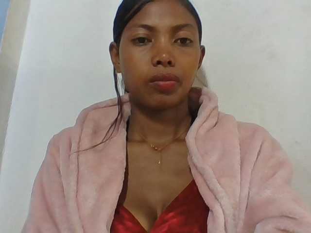 Layah7 live cam on BongaCams