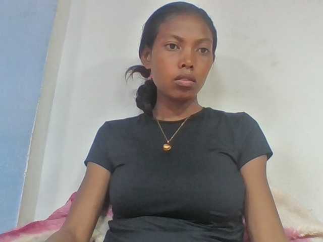 Layah7 live cam on BongaCams