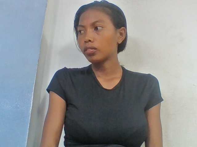 Layah7 live webcam show