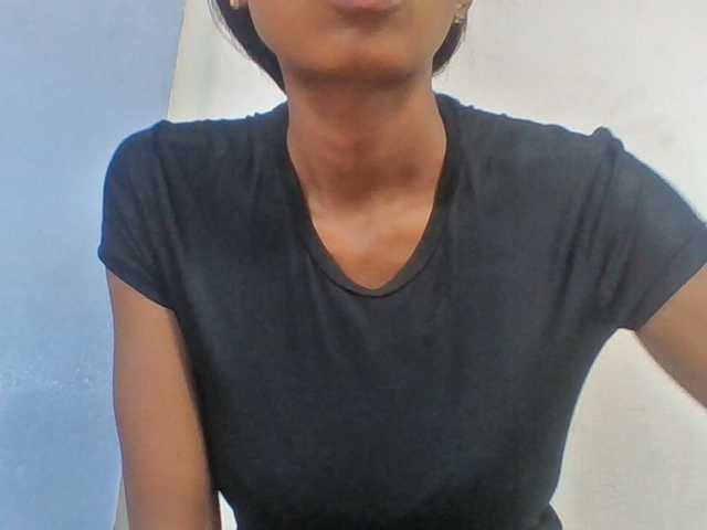Layah7 live cam on BongaCams