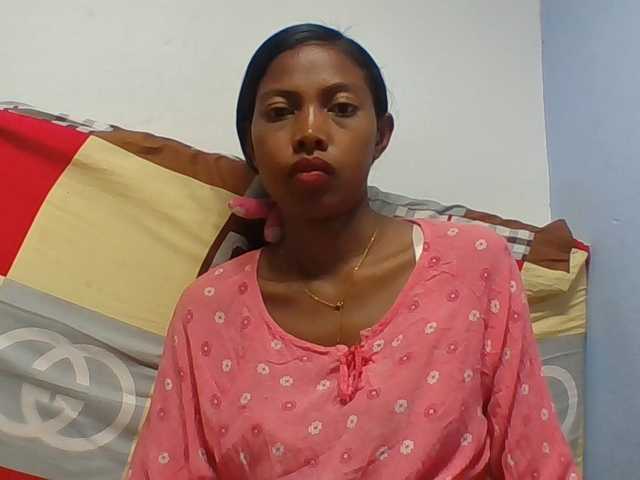 Layah7 live cam on BongaCams