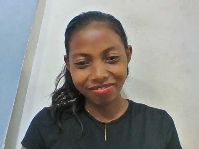 Layah7 live cam on BongaCams