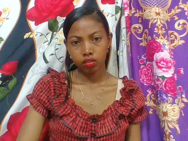 Layah7 live cam on BongaCams