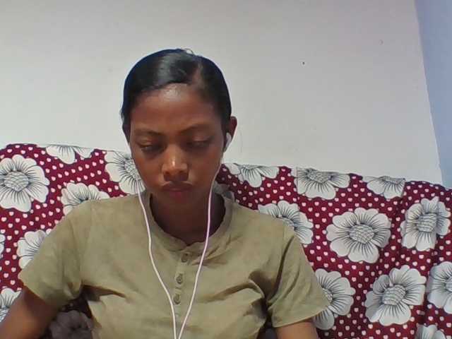 Layah7 live cam on BongaCams