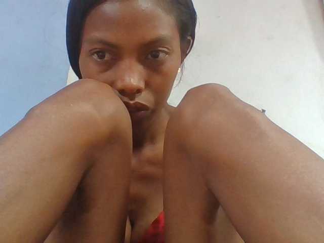 Layah7 live webcam show
