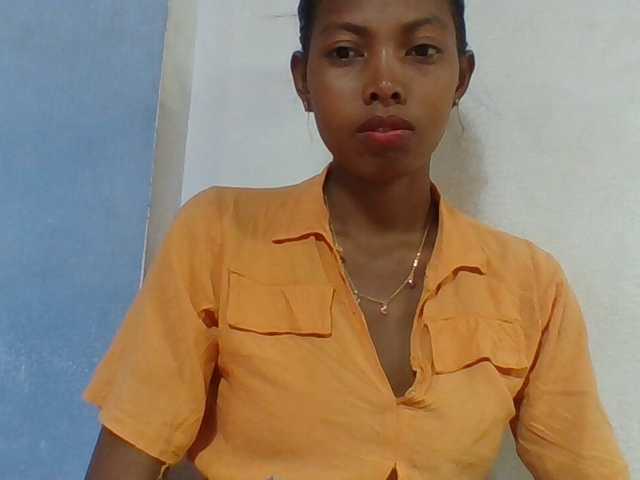 Layah7 live cam on BongaCams