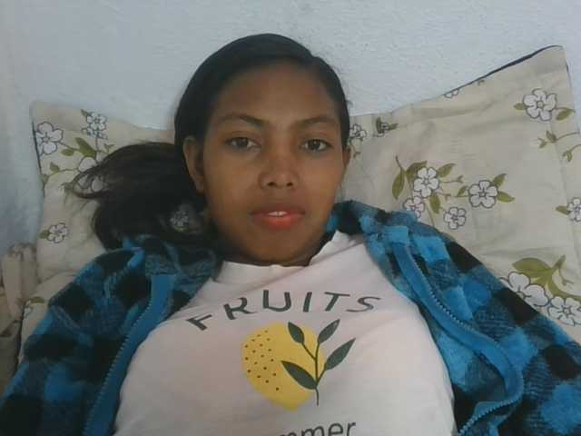 Layah7 live cam on BongaCams