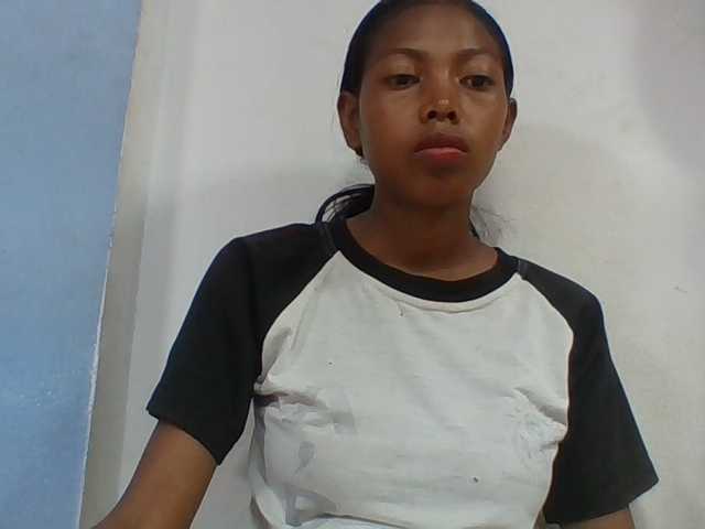 Layah7 live cam on BongaCams