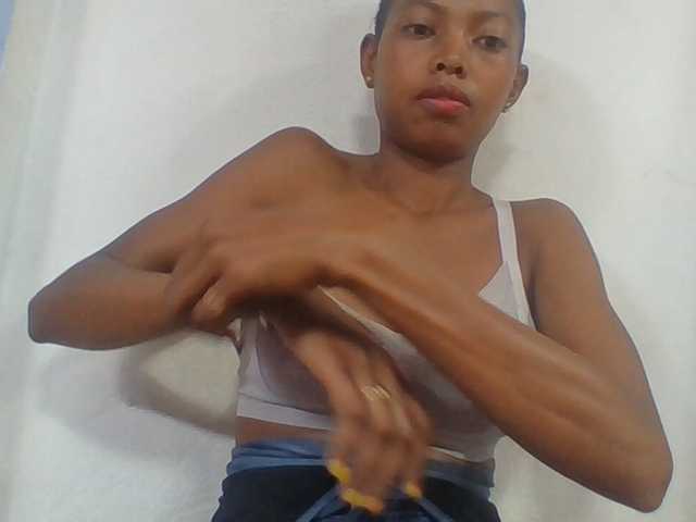 Layah7 Live Cam on BongaCams