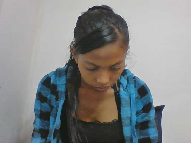 Layah7 live cam on BongaCams