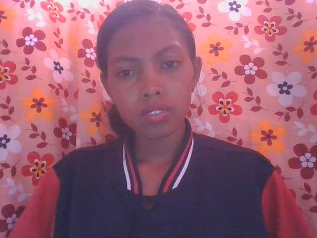 Layah7