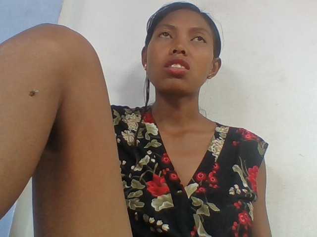 Layah7 live cam on BongaCams