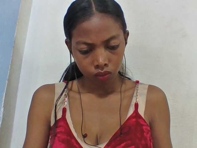 Layah7 live cam preview