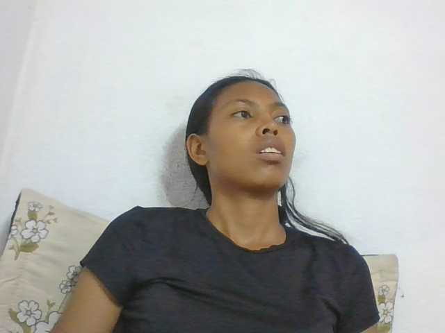 Layah7 live cam on BongaCams
