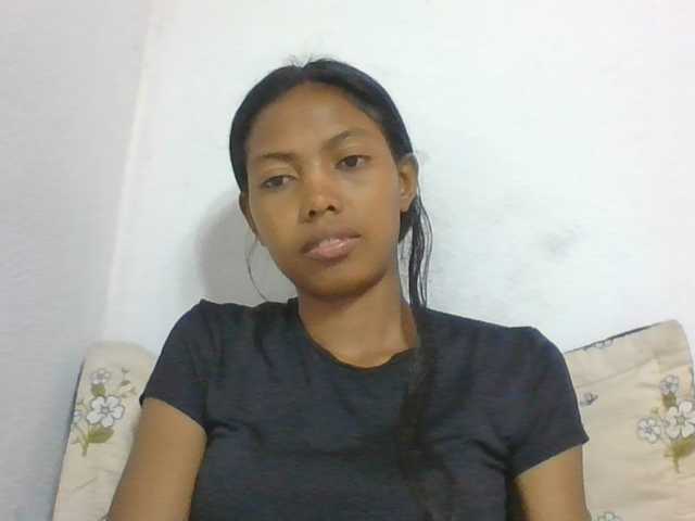 Layah7 live cam on BongaCams