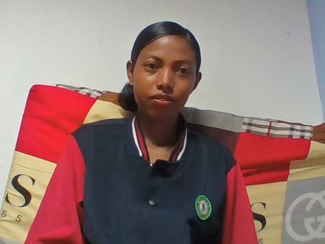 Layah7