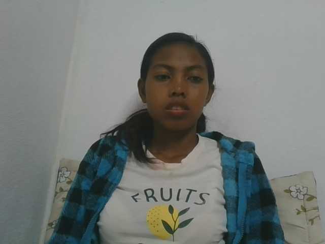 Layah7 live cam on BongaCams