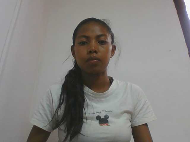 Layah7 live cam on BongaCams