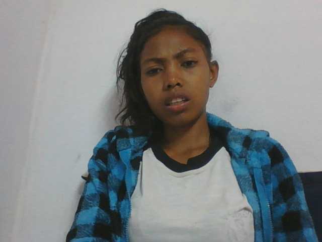 Layah7 live cam on BongaCams