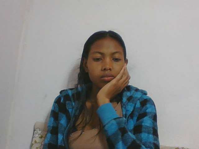 Layah7 live cam on BongaCams