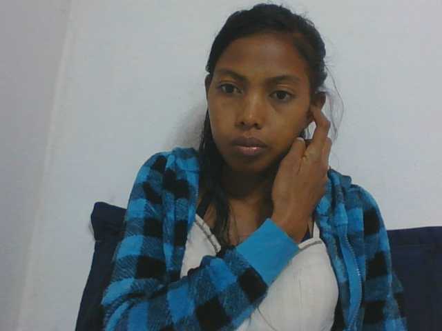 Layah7 live cam on BongaCams