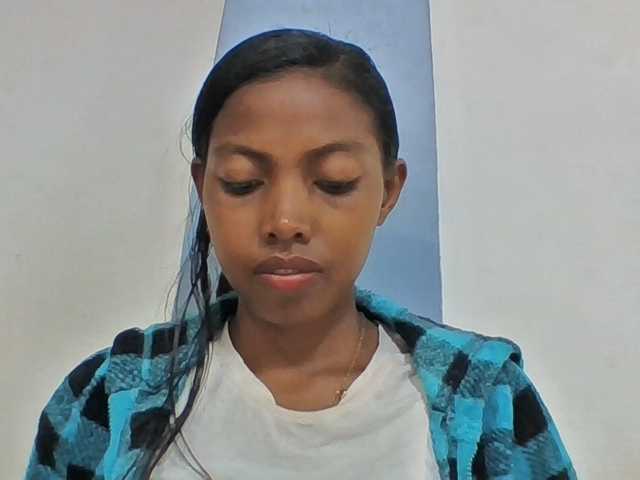 Layah7 live cam on BongaCams