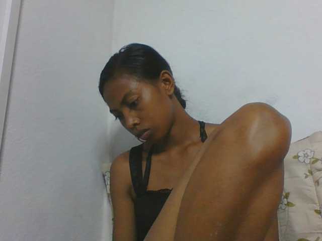 Layah7 live cam on BongaCams