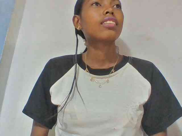 Layah7 webcam