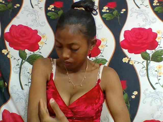 Layah7 webcam