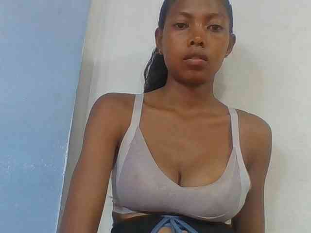 Layah7 webcam