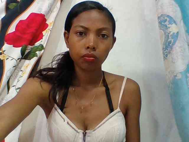 Layah7