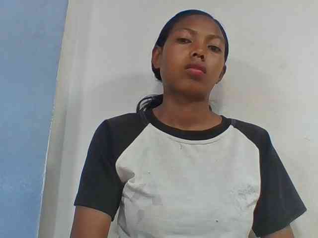 Layah7 webcam