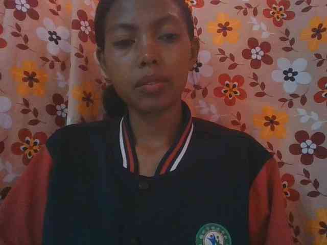 Layah7