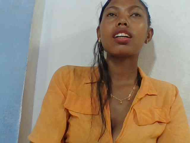 Layah7 webcam