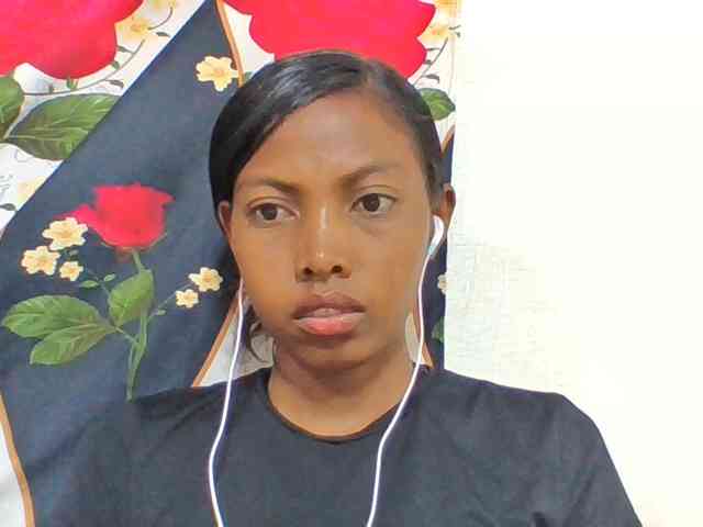 Layah7