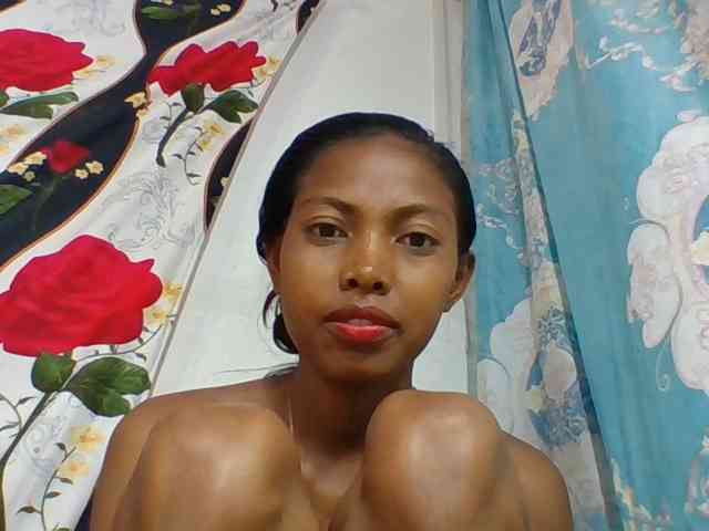Layah7 webcam