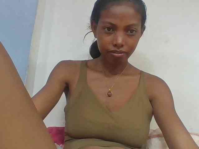 Layah7 webcam