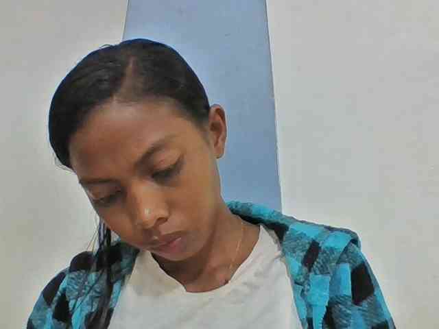 Layah7