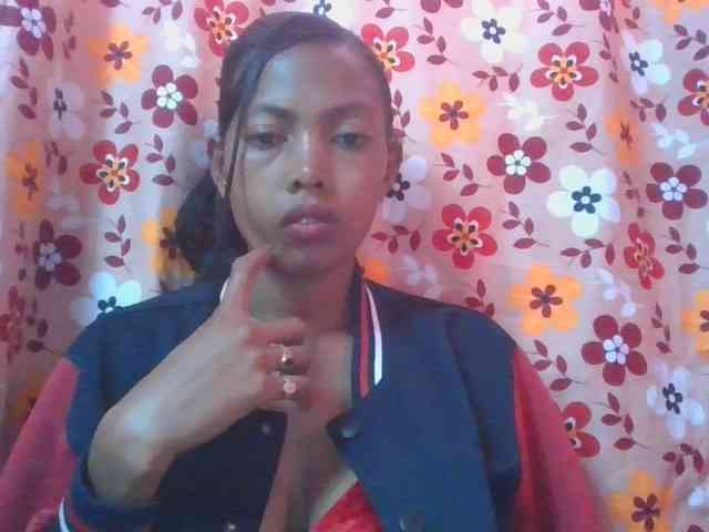 Layah7