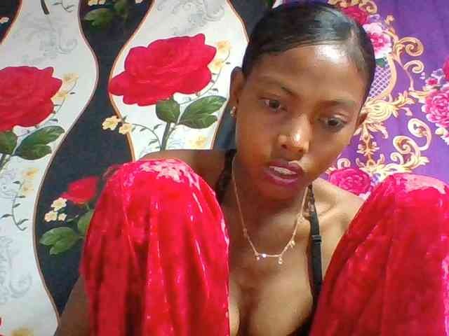 Layah7 webcam