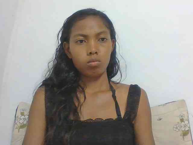 Layah7