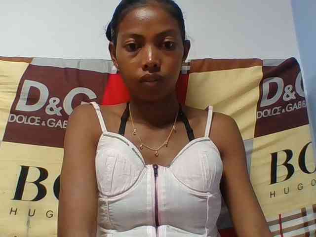Layah7 webcam