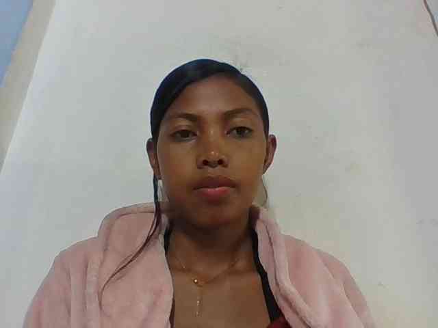 Layah7